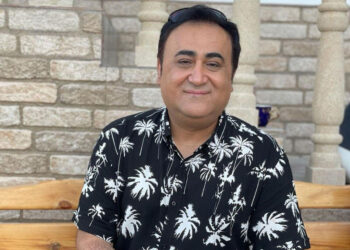 Elgiz Əkbər: “Ədalət Şükürov məni hər görəndə 300 manat verirdi” – Səmimi etiraf