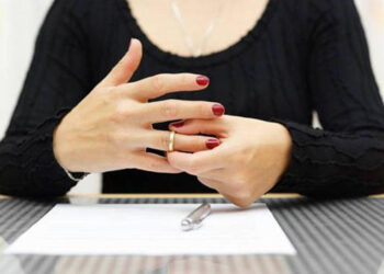 “Bizim kitabımızda boşanmaq yoxdur”