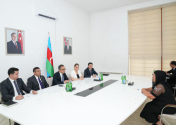 Dövlət Komitəsinin sədri Hacıqabulda vətəndaşları qəbul edib