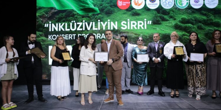 İbrahim Məmmədov fəxri diplomla təltif olundu