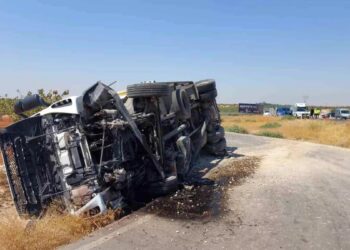 Minik avtomobili və yük maşını toqquşdu: 1 yaralı