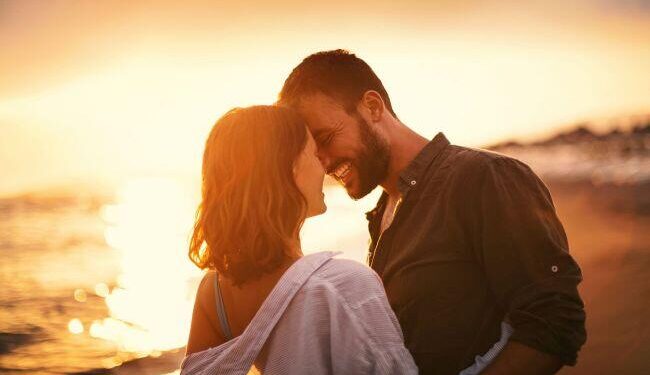 Qadınla ilk görüşdə verilməli olan suallar