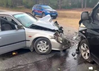 İki avtomobil toqquşdu: 3 yaralı