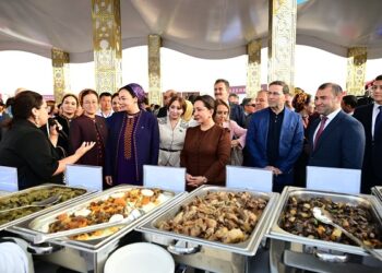 Türkmənistanda keçirilən beynəlxalq tədbirdə Azərbaycan milli kulinariya ənənələri nümayiş olunub
