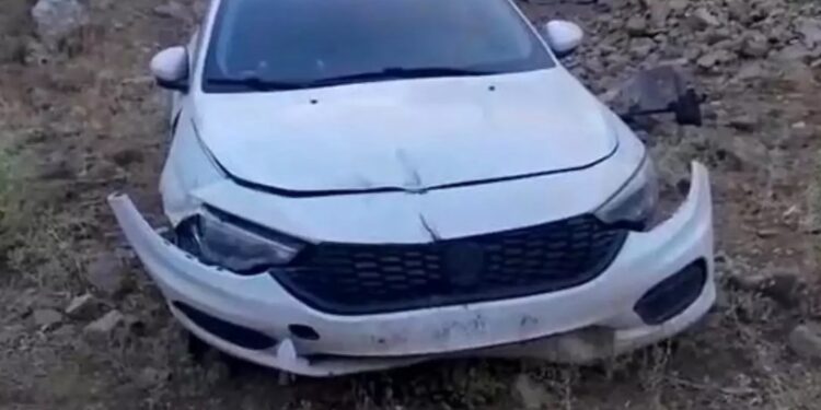 Avtomobil yol kənarına aşdı: 6 yaralı