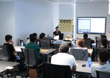 Məhəmməd Muradlı yeniyetmələrlə görüşdü