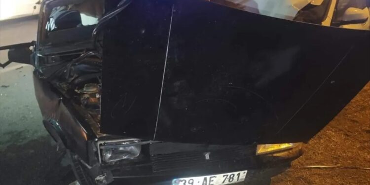 İki avtomobil toqquşdu: 1 ölü, 3 yaralı