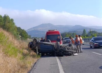 Avtomobil aşdı: 2 yaralı