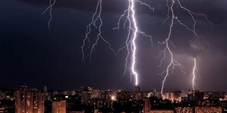 Azərbaycanda sentyabrın 8-nə olan hava proqnozu: Yağış, şimşək və leysan gözlənilir