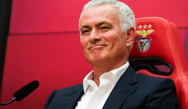 Mourinyo "Fənərbaxça"ya söz atdı, "Benfika"nın "Qarabağ"a uduzmasına toxundu