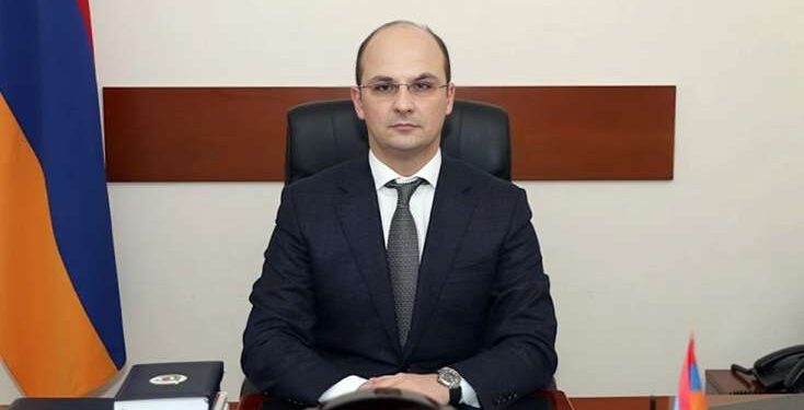 Simonyan Bakıda bu 10 nəfəri xahiş etdi