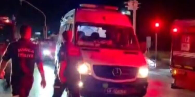 İki avtomobil toqquşdu: 4 yaralı