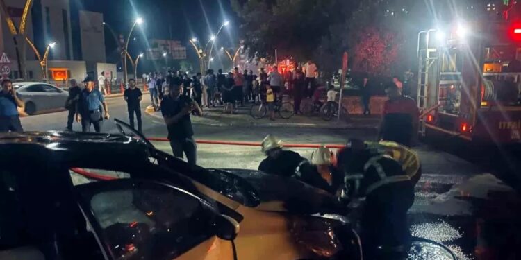 Hərəkətdə olan avtomobil yandı