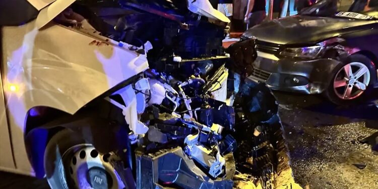 Zəncirvari qəza: 1 ölü, 4 yaralı