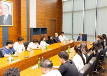 “YAŞAT” Fondu tələbə adını qazanan şəhid övladlarına tələbə mükafatı təqdim etdi-FOTOLAR