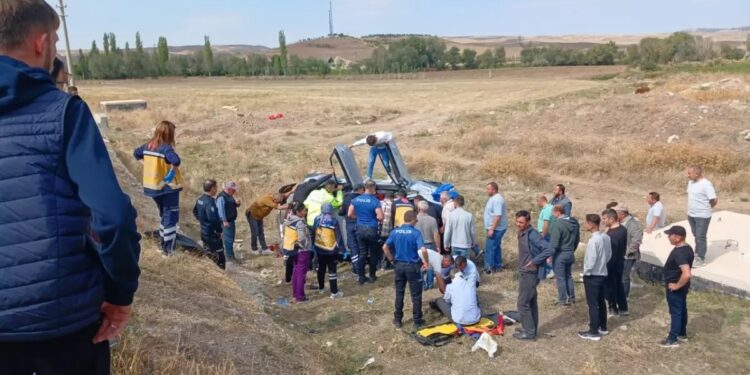 Toy karvanında qəza: 2 yaralı