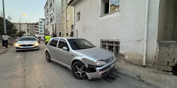 43 yaşlı kişi maşınında bıçaqlanmış vəziyyətdə aşkarlandı