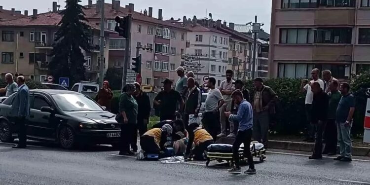 Avtomobil piyadanı vurdu