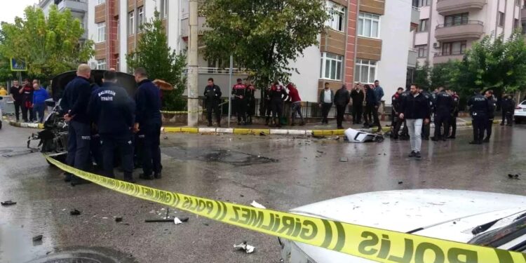 Polisin “saxla” əmrinə tabe olmayan sürücü qəzaya səbəb oldu