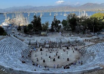 Aralıq dənizinin sirli guşəsi : Fəthiyə