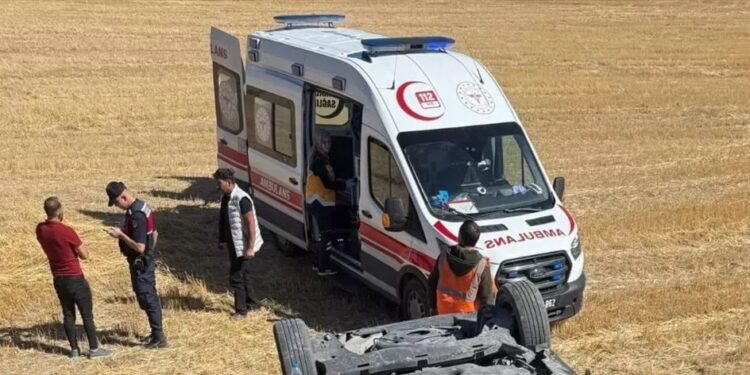 Avtomobil aşdı: 2 yaralı