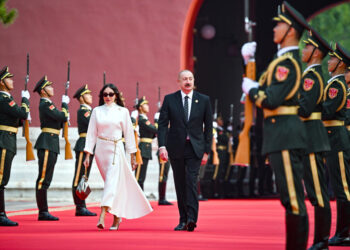 İlham Əliyev və birinci xanım Çində hərbi paradı izləyiblər – VİDEO – FOTOLAR