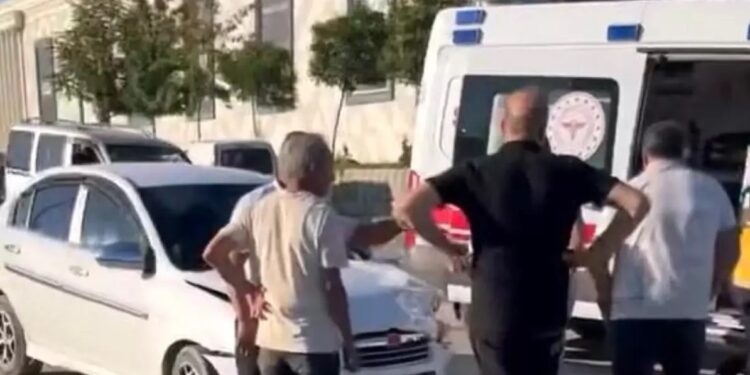 İki avtomobil toqquşdu: 4 yaralı