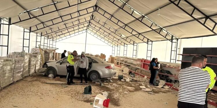 Avtomobil istixanaya çırpıldı: 1 yaralı