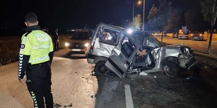 Avtomobil aşdı: 1 ölü, 2 yaralı