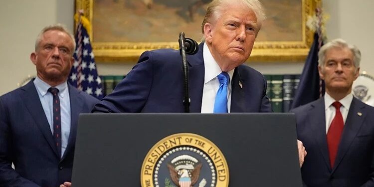 Donald Trampdan “Tylenol” barəsində açıqlama verdi