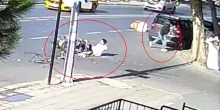 Minik avtomobili və motosiklet toqquşdu: 2 yaralı