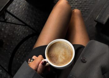 Yuxudan duran kimi qəhvə içmək zərərlidir – Kardioqoloq açıqladı