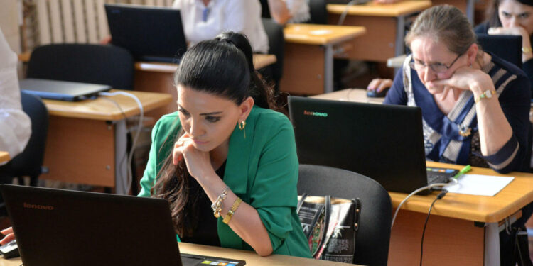 Müəllimlərin imtahanı ödənişli olacaq