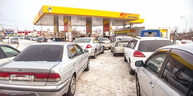 Ukrayana neft zəngini olan Rusiyanı yanacaqsız qoyur