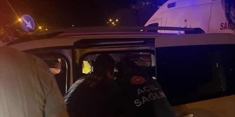 İki avtomobil toqquşdu: 2 yaralı