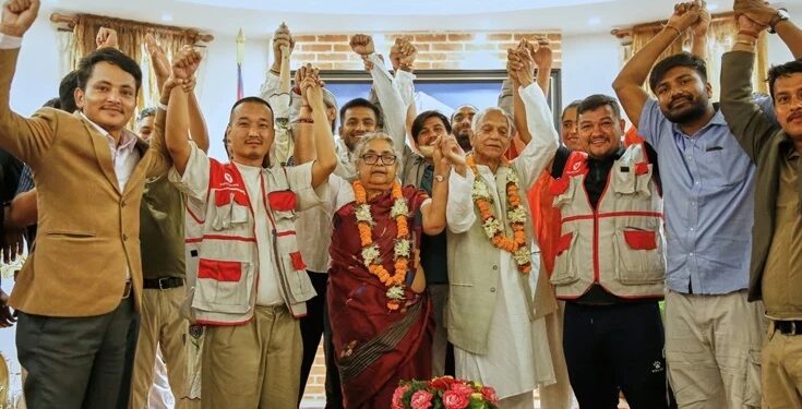 Nepalın keçid hökumətinin Baş naziri xalqa müraciət edib