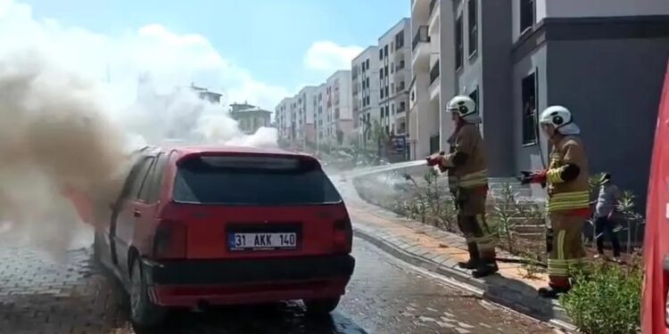 Hərəkətdə olan avtomobil yandı