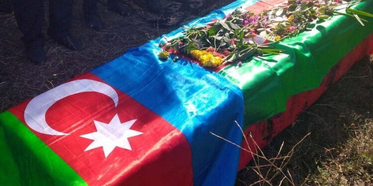 İtkin düşən şəhidlərimiz dəfn olunur - FOTOlar