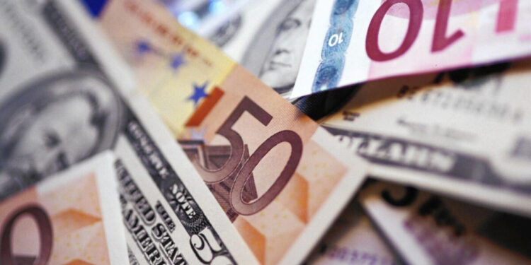 Rubl, lirə ucuzlaşdı - avro və dollar isə bu qiymətə satılır - RƏSMİ