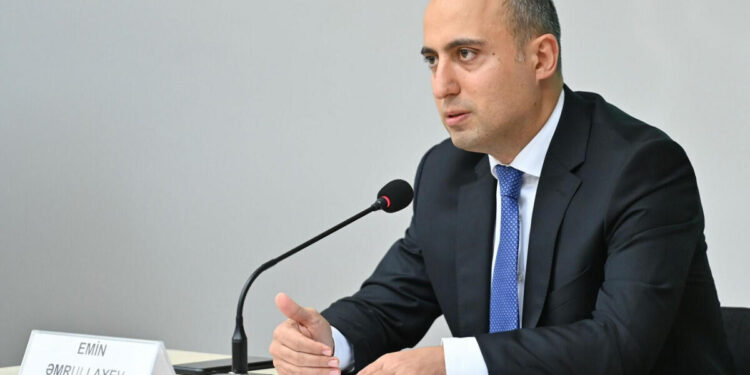 “Oturub uşaqlara normal dərslik yazmaq lazımdır” - Nazir