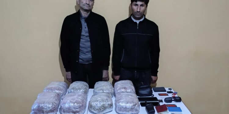 Narkotik vasitəni ölkə ərazisinə keçirməyə cəhd göstərən şəxslər saxlanılıb