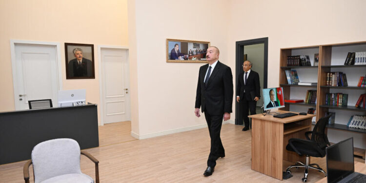 İlham Əliyev Səməd Vurğun adına Yaradıcılıq Evinin açılışında iştirak edib - VİDEO - FOTOLAR