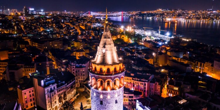 Gecə Muzeylərindən Sualtı Macəralara – Türkiyənin ən yaxşı “Noctourism” təcrübələri