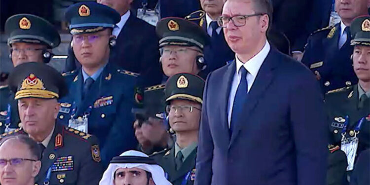 Azərbaycanlı general Serbiyadakı paradda - FOTO