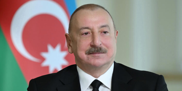 İlham Əliyev: Biz rəsmi statistika sahəsində müasir texnologiyalara əsaslanan islahatlara xüsusi önəm veririk