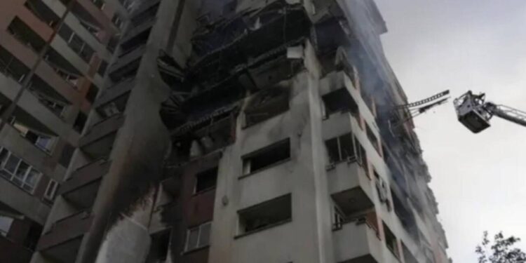 İranda güclü partlayış - 6 ölü var