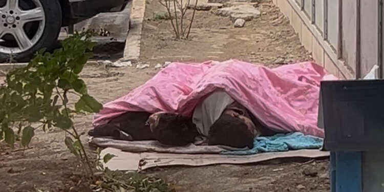 Bakıda 2 uşaq küçədə gecələdi