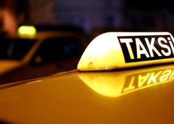 Bakıda taksi sürücüsü gedişhaqqına görə sərnişini döydü