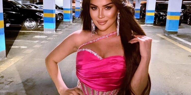 Nəfəs geyimi ilə müzakirələr yaratdı - VİDEO