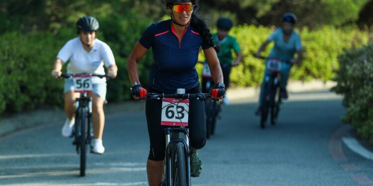 “Konstitusiya və Suverenlik İli” çərçivəsində dövlət qurumlarının əməkdaşları arasında velosiped yarışı keçirilib